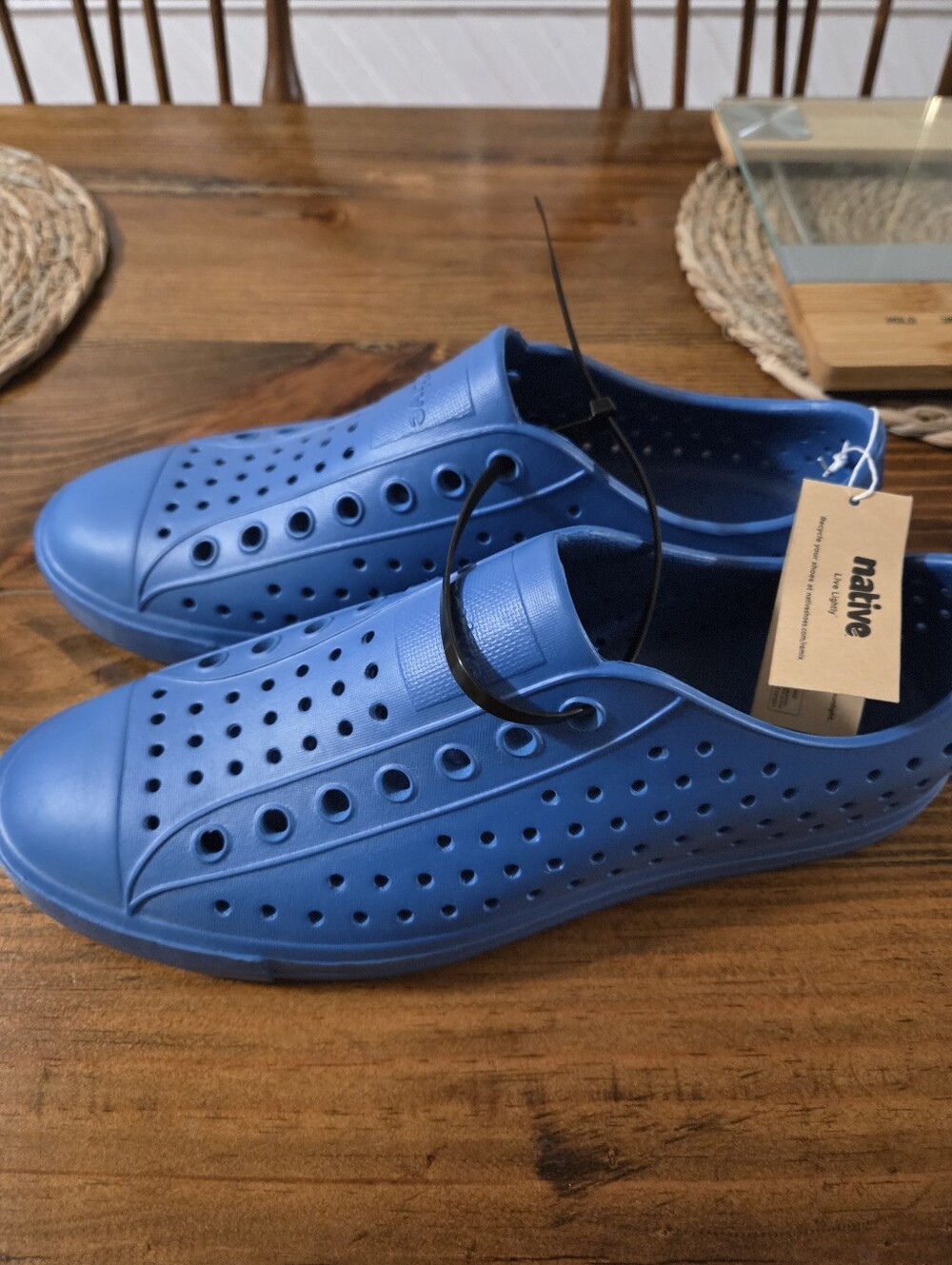 Native Shoes - Picture 2 of 4